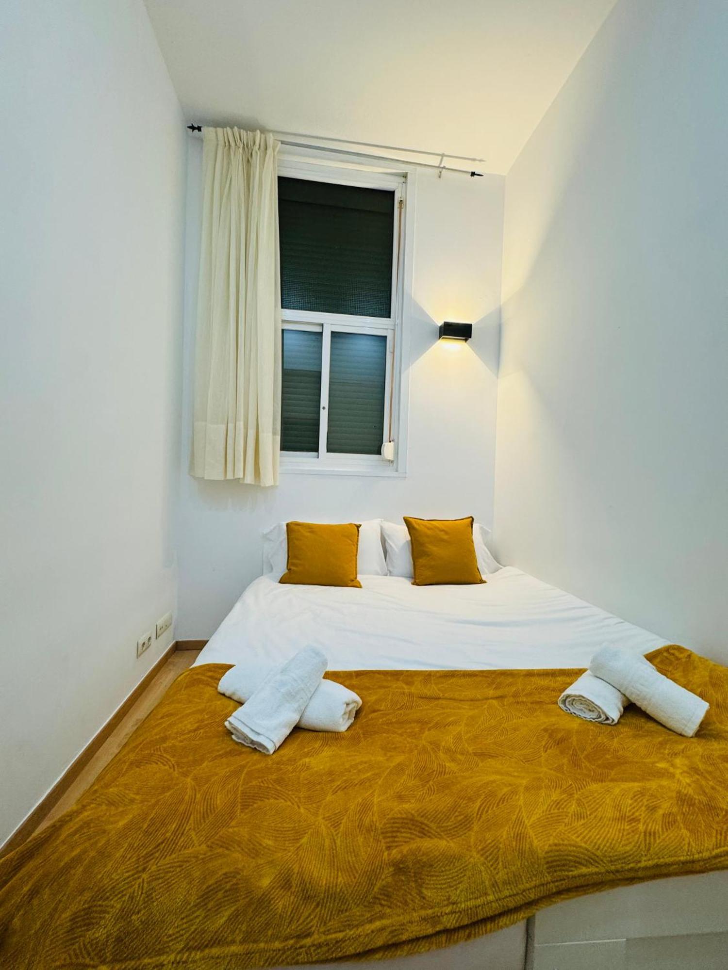 Pamis Apartament Sants, บาร์เซโลนา ภายนอก รูปภาพ